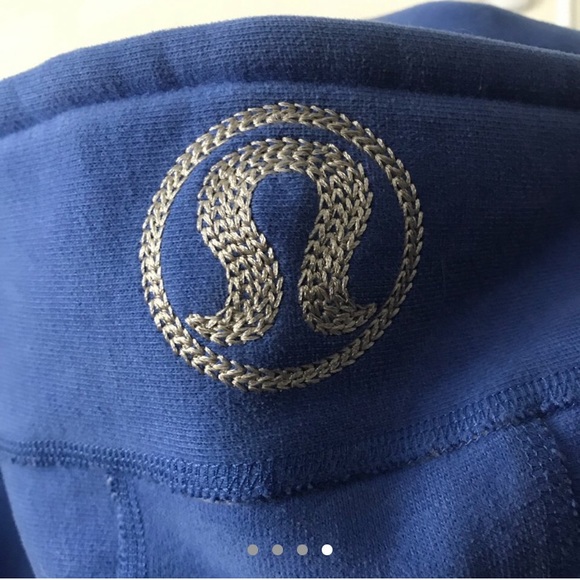 Lululemon Scuba Hoodie - Picture 4 of 4